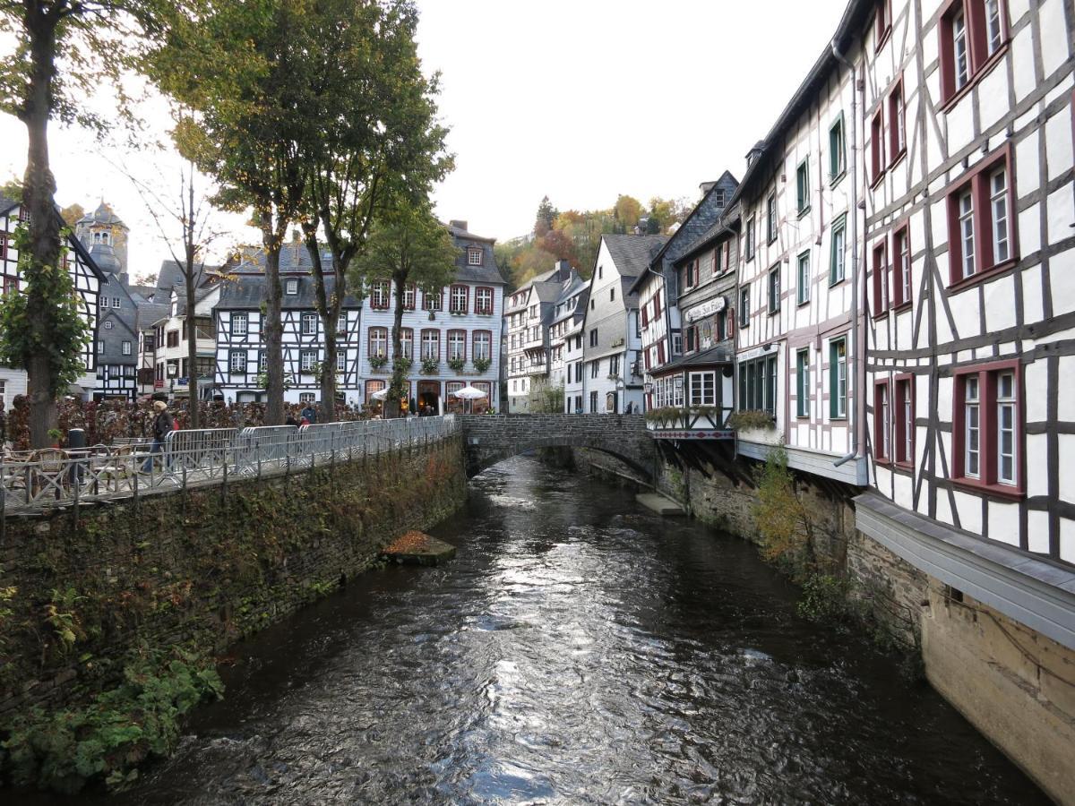 Historisches Haus Im Herzen Von Monschau Eksteriør bilde