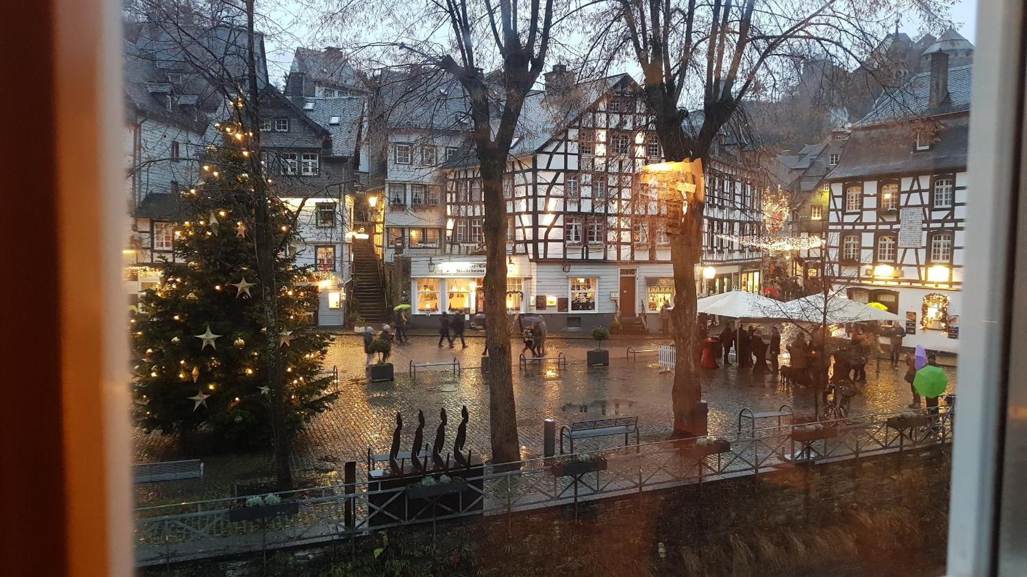 Historisches Haus Im Herzen Von Monschau Rom bilde